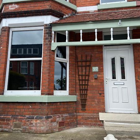 Pass The Keys Amazing, Newly Renovated 5Bedroom House Sleeps 10 Scarborough Esterno foto
