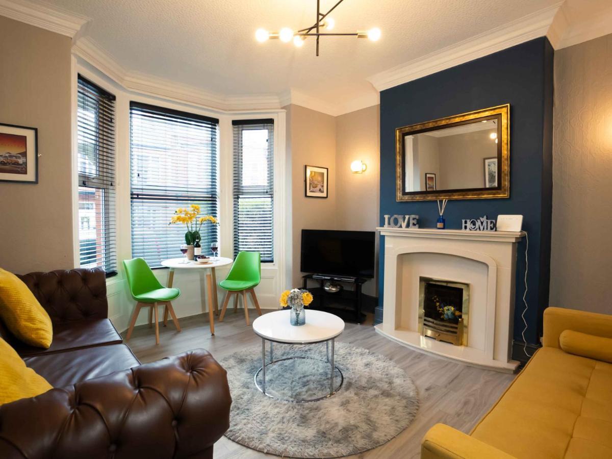 Pass The Keys Amazing, Newly Renovated 5Bedroom House Sleeps 10 Scarborough Esterno foto