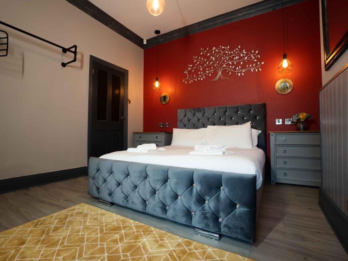Pass The Keys Amazing, Newly Renovated 5Bedroom House Sleeps 10 Scarborough Esterno foto