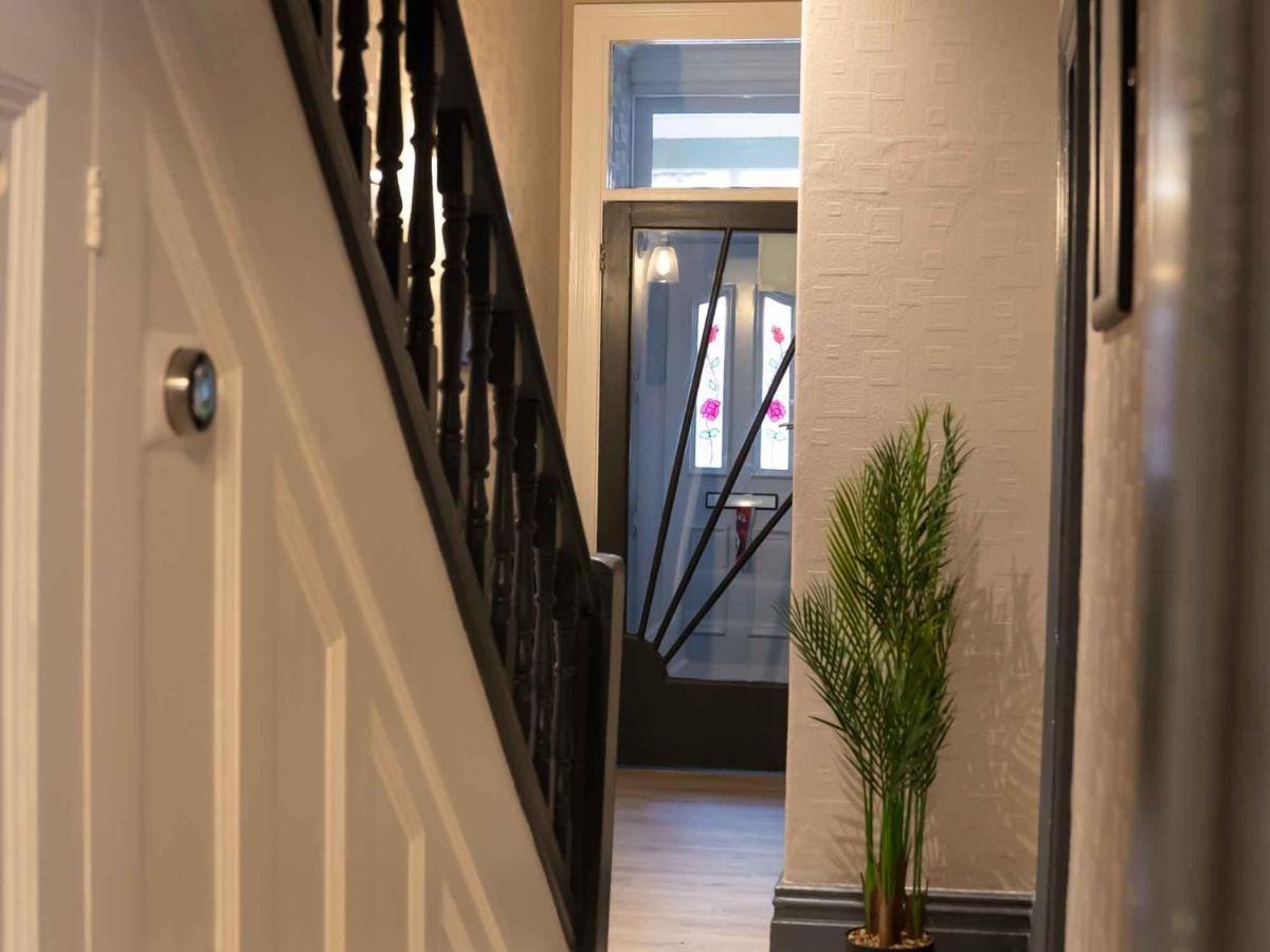 Pass The Keys Amazing, Newly Renovated 5Bedroom House Sleeps 10 Scarborough Esterno foto