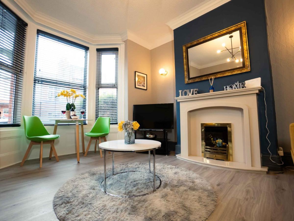 Pass The Keys Amazing, Newly Renovated 5Bedroom House Sleeps 10 Scarborough Esterno foto