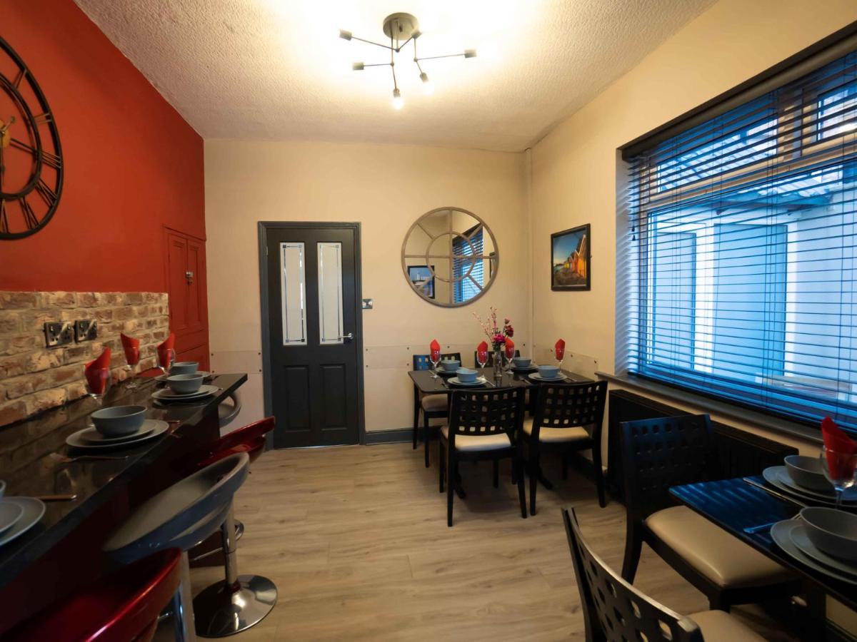 Pass The Keys Amazing, Newly Renovated 5Bedroom House Sleeps 10 Scarborough Esterno foto