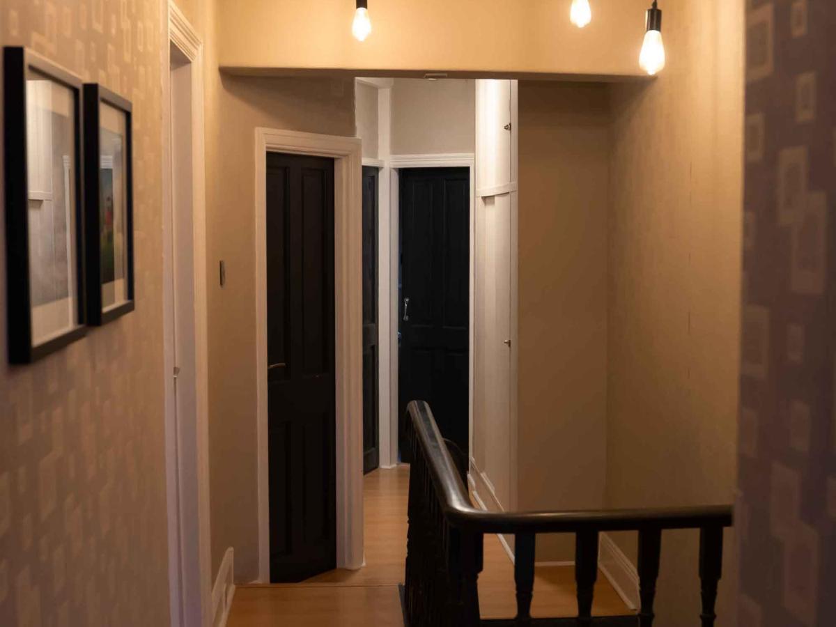 Pass The Keys Amazing, Newly Renovated 5Bedroom House Sleeps 10 Scarborough Esterno foto